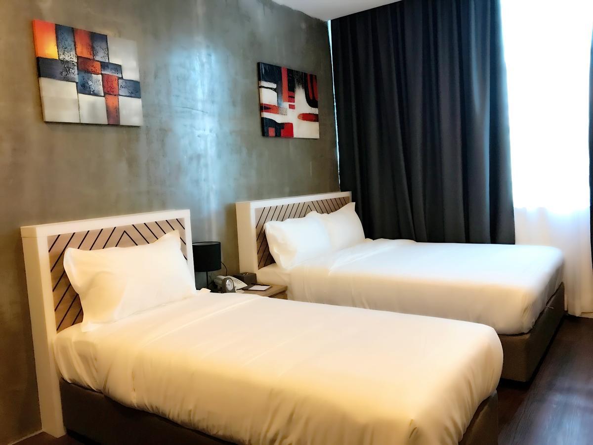 K Boutique Hotel Teluk Intan Kültér fotó