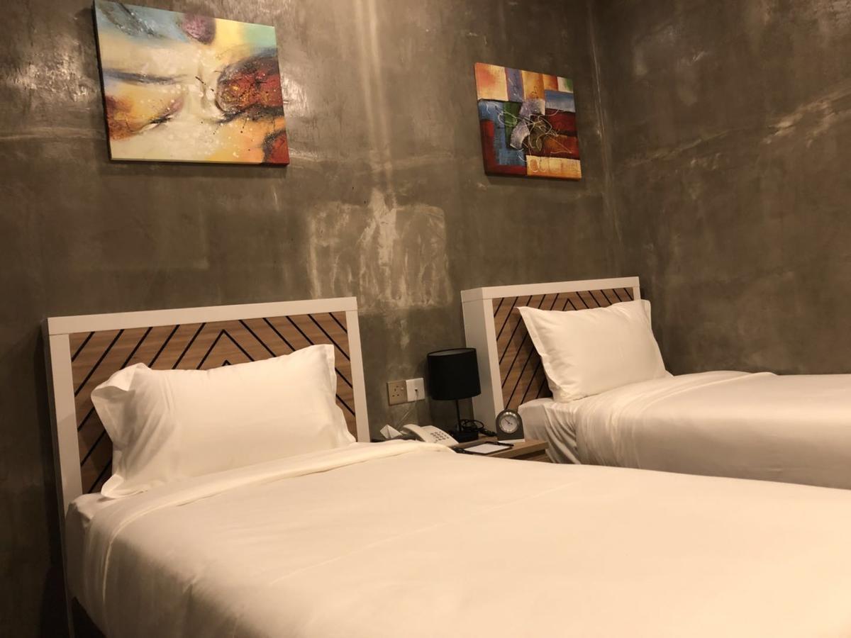 K Boutique Hotel Teluk Intan Kültér fotó