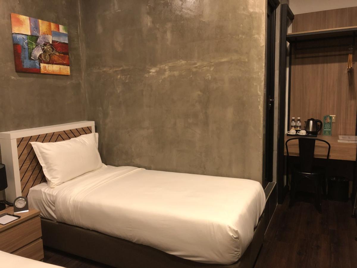 K Boutique Hotel Teluk Intan Kültér fotó